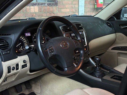 Lexus IS 250 Business 205pk 2006, 61-SP-LK