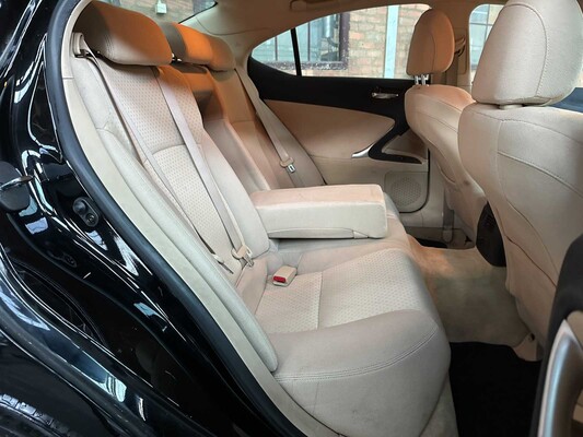 Lexus IS 250 Business 205pk 2006, 61-SP-LK