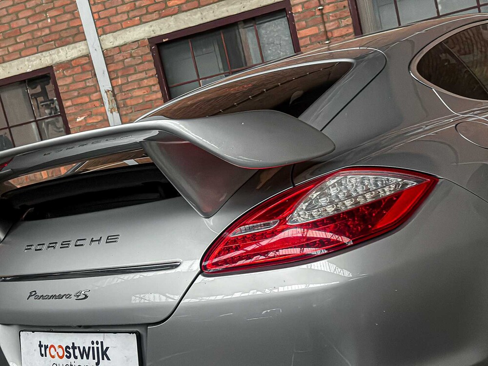 Porsche Panamera 4S 4.8 V8 400pk 2009