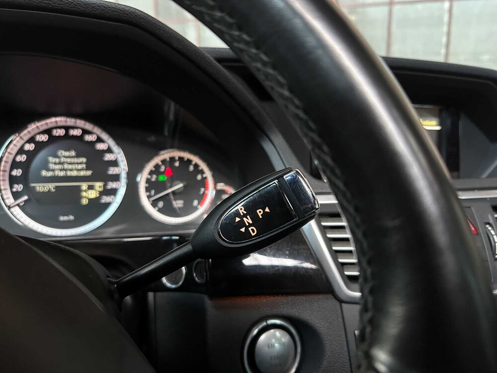 Mercedes-Benz E500 5.5 V8 AMG E-klasse 388pk 2009 -Youngtimer-