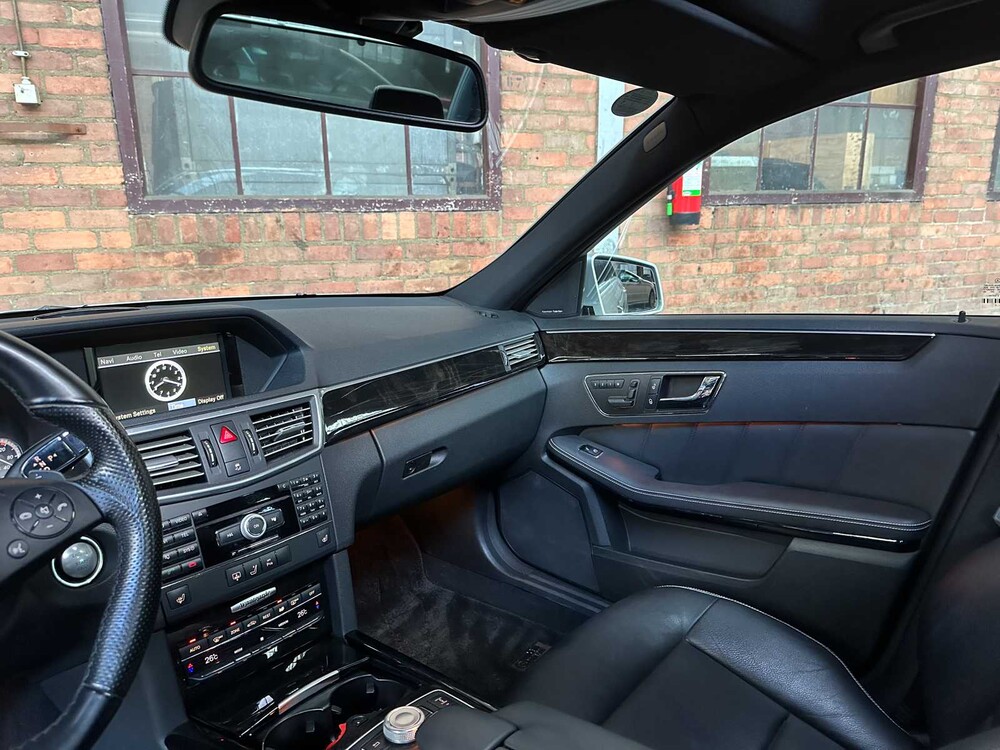 Mercedes-Benz E500 5.5 V8 AMG E-klasse 388pk 2009 -Youngtimer-