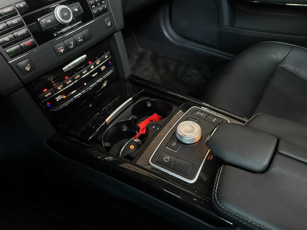 Mercedes-Benz E500 5.5 V8 AMG E-klasse 388pk 2009 -Youngtimer-