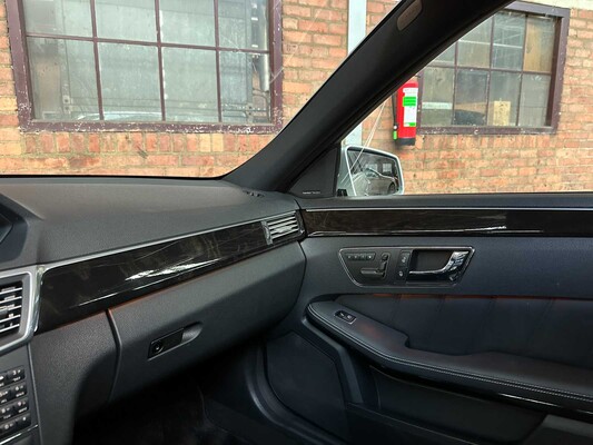 Mercedes-Benz E500 5.5 V8 AMG E-klasse 388pk 2009 -Youngtimer-