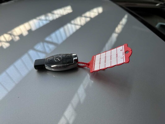 Mercedes-Benz E500 5.5 V8 AMG E-klasse 388pk 2009 -Youngtimer-