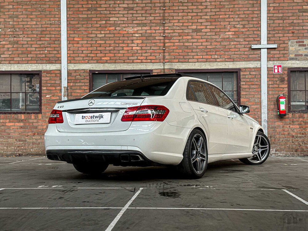 Mercedes-Benz E63 AMG 6.3 V8 -CARBON- 525pk 2010 (Origineel-NL) E-Klasse, 47-LKB-6