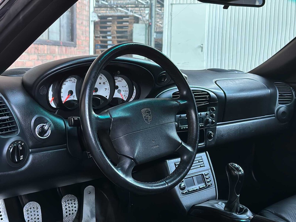 Porsche 911 996 Carrera Coupe 3.4 300PK 2001 -Handgeschakeld- Youngtimer