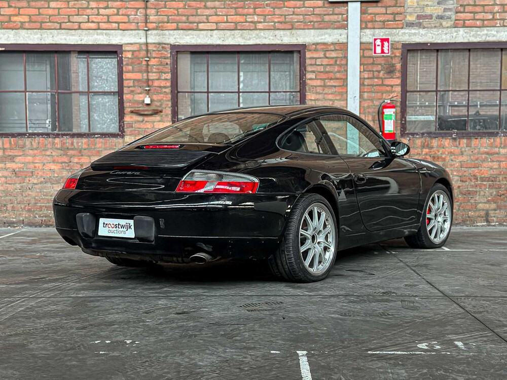 Porsche 911 996 Carrera Coupe 3.4 300PK 2001 -Handgeschakeld- Youngtimer