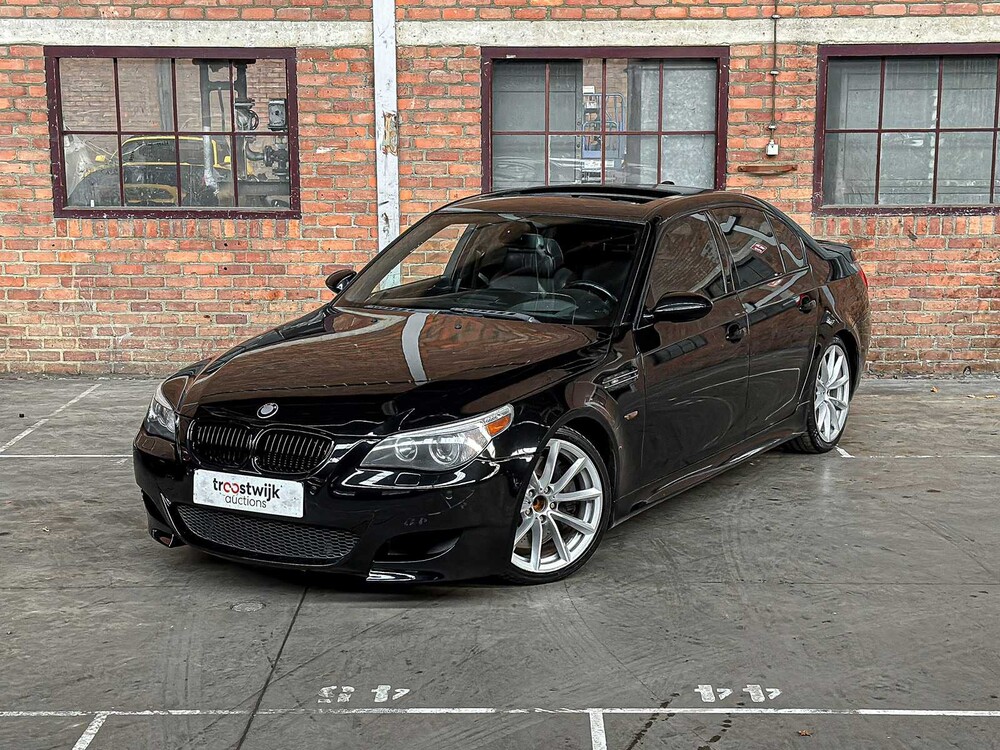 BMW M5 5.0 V10 500pk 2006 E60 5-serie