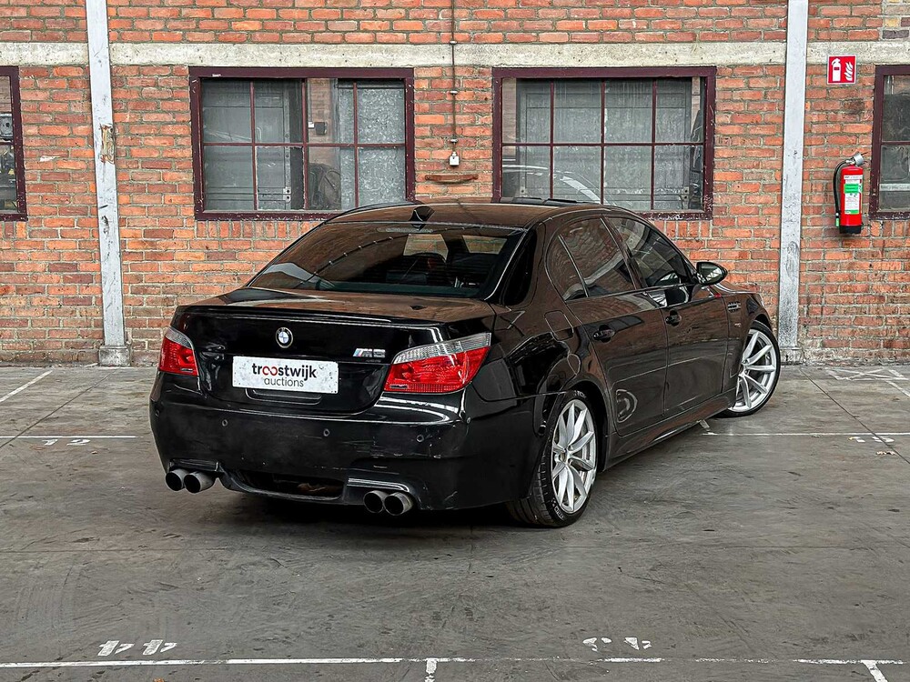BMW M5 5.0 V10 500pk 2006 E60 5-serie