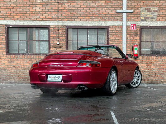 Porsche 911 996 Carrera Cabrio 4 3.6 320pk 2004 -Youngtimer-