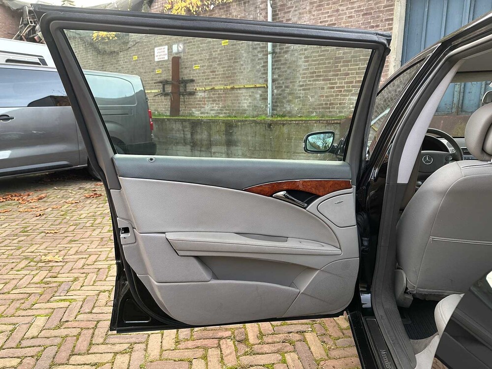 Mercedes-Benz E200 Limousine 2007 E-Klasse (Origineel-NL + 1e Eigenaar), 92-XK-RH Youngtimer