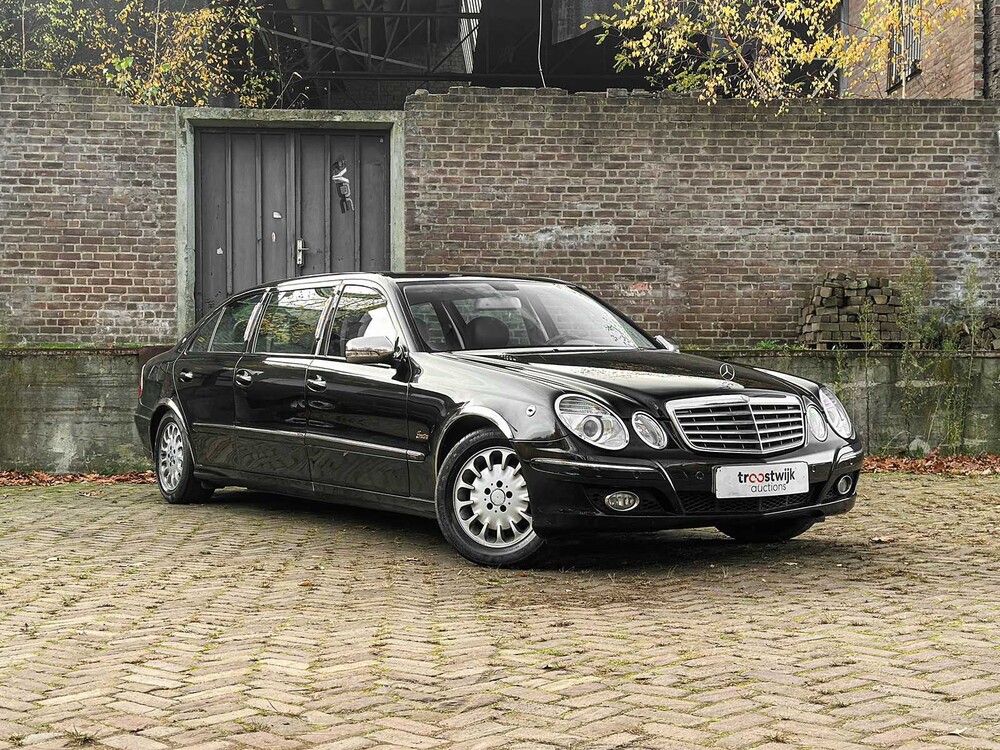 Mercedes-Benz E200 Limousine 2007 E-Klasse (Origineel-NL + 1e Eigenaar), 92-XK-RH Youngtimer