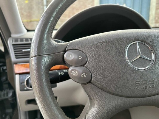 Mercedes-Benz E200 Limousine 2007 E-Klasse (Origineel-NL + 1e Eigenaar), 92-XK-RH Youngtimer