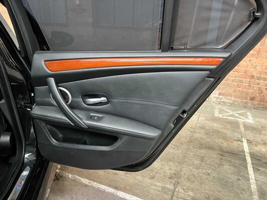 BMW M5 5.0 V10 E60 507pk 2008 5-Serie YOUNGTIMER