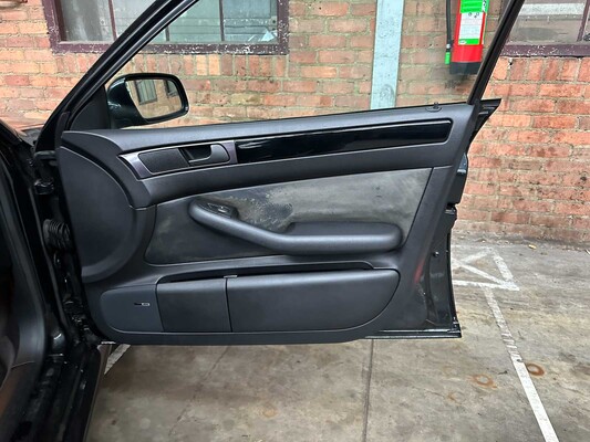 Audi RS6 Avant C5 4.2 V8 Quattro 450pk 2003, 72-NZ-TZ Youngtimer