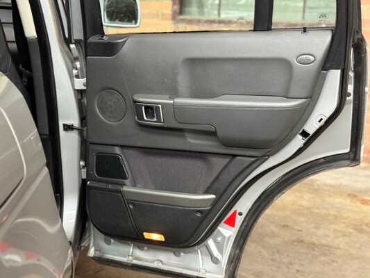 Land Rover Range Rover 4.4 V8 Vogue 286pk 2002, 67-SJ-DS Youngtimer