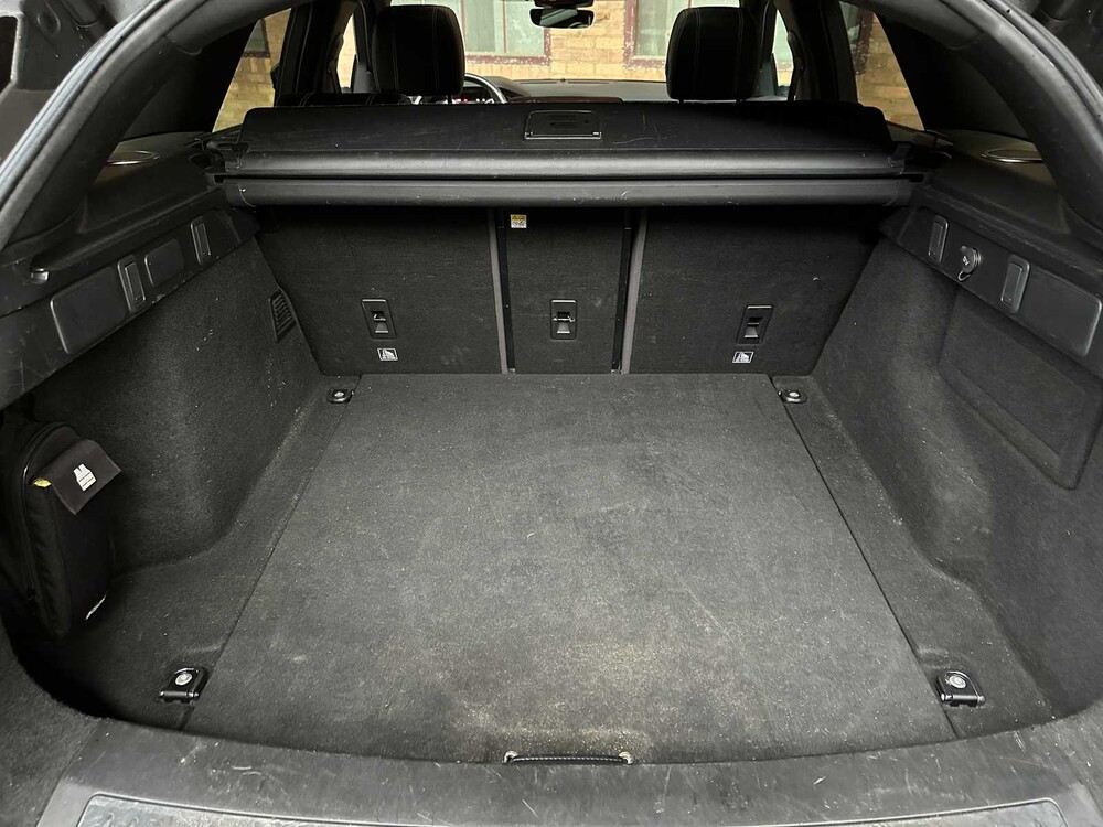 Land Rover Range Rover Velar 2.0 I4 AWD R-D HSE 237pk 2017, PP-174-L