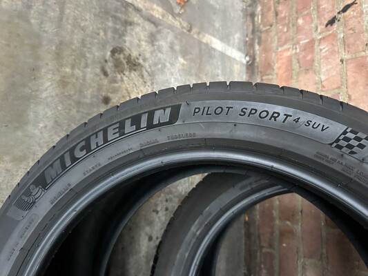 Land Rover Range Rover Velar 2.0 I4 AWD R-D HSE 237 PS 2017, PP-174-L