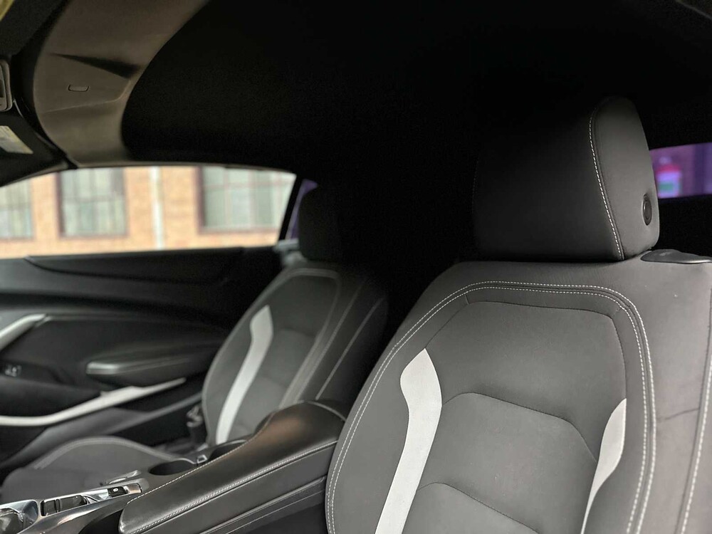 Chevrolet Camaro 1LT 2.0L I4 F DOHC 16V 275pk 2017