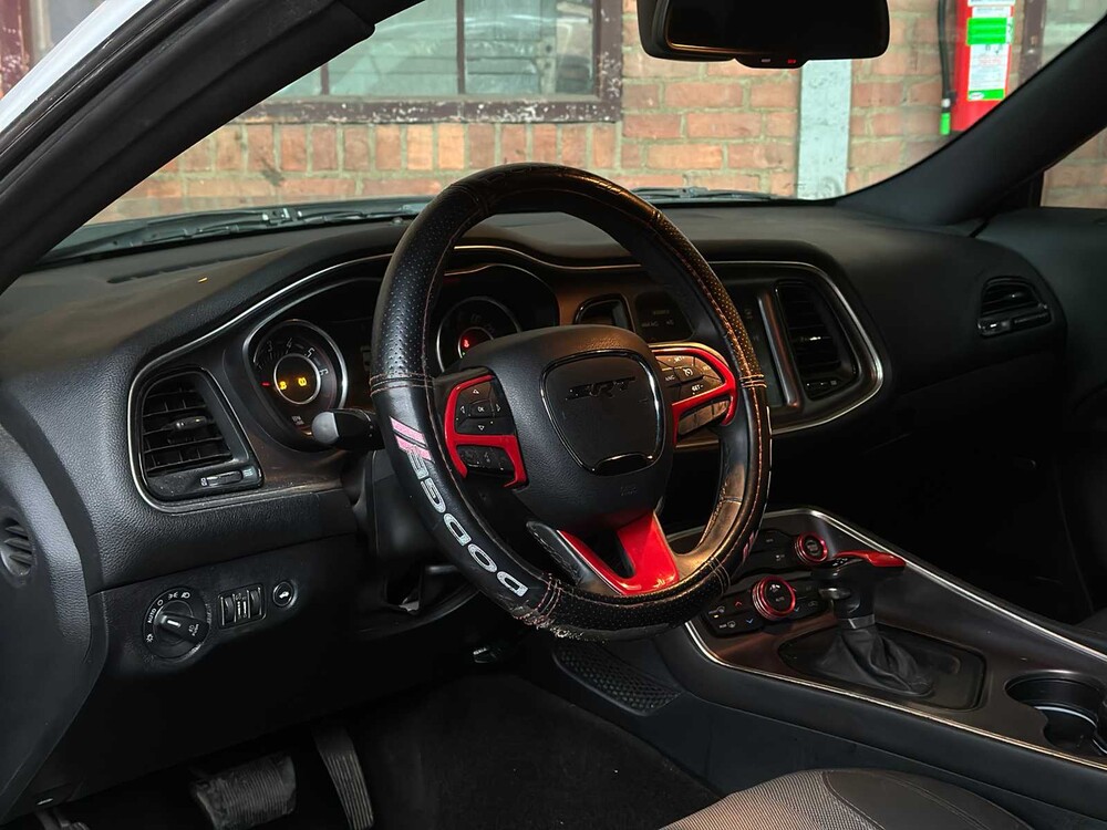 Dodge Challenger SXT 3.6 V6 305PK 2016