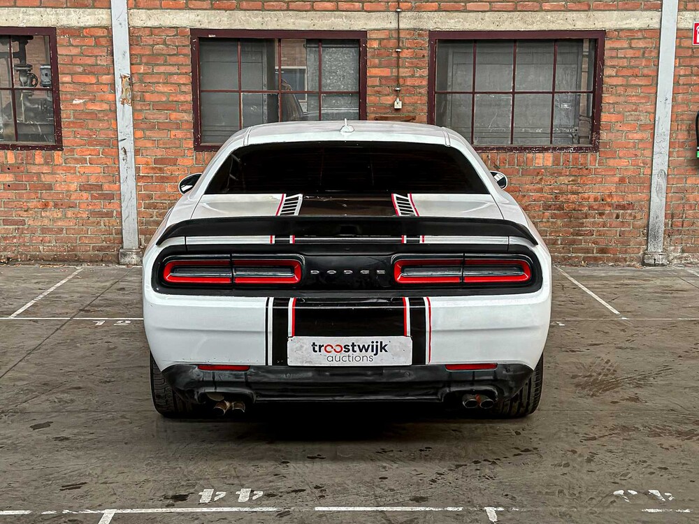 Dodge Challenger SXT 3.6 V6 305PK 2016