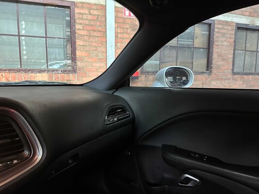 Dodge Challenger SXT 3.6 V6 305PK 2016