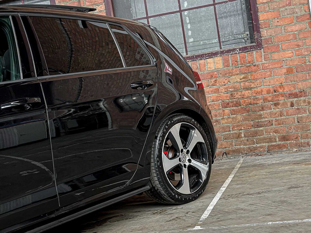 Volkswagen Golf GTI Performance VII 2.0 TSI Golf 7 230pk 2014, TV-769-S