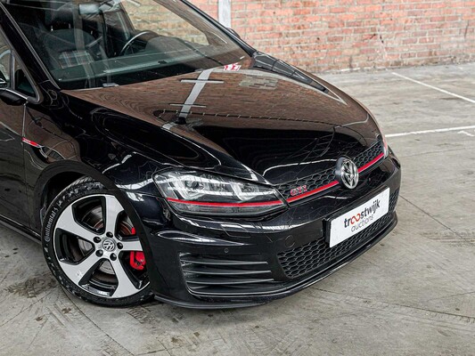 Volkswagen Golf GTI Performance VII 2.0 TSI Golf 7 230pk 2014, TV-769-S