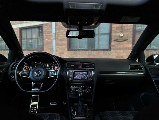 Volkswagen Golf GTI Performance VII 2.0 TSI Golf 7 230pk 2014, TV-769-S