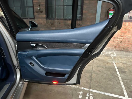 Porsche Panamera 3.6 V6 300pk 2011