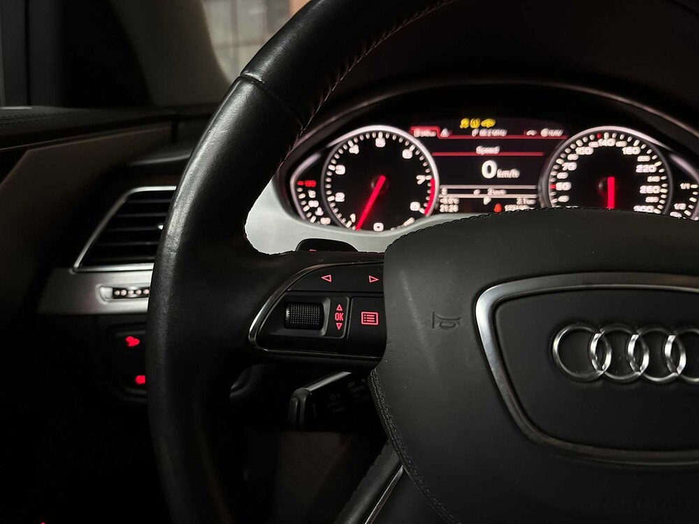 Audi A8 4.2 FSI V8 Quattro 372pk 2011