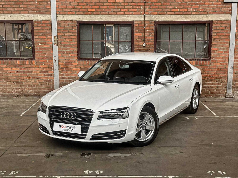 Audi A8 4.2 FSI V8 Quattro 372pk 2011