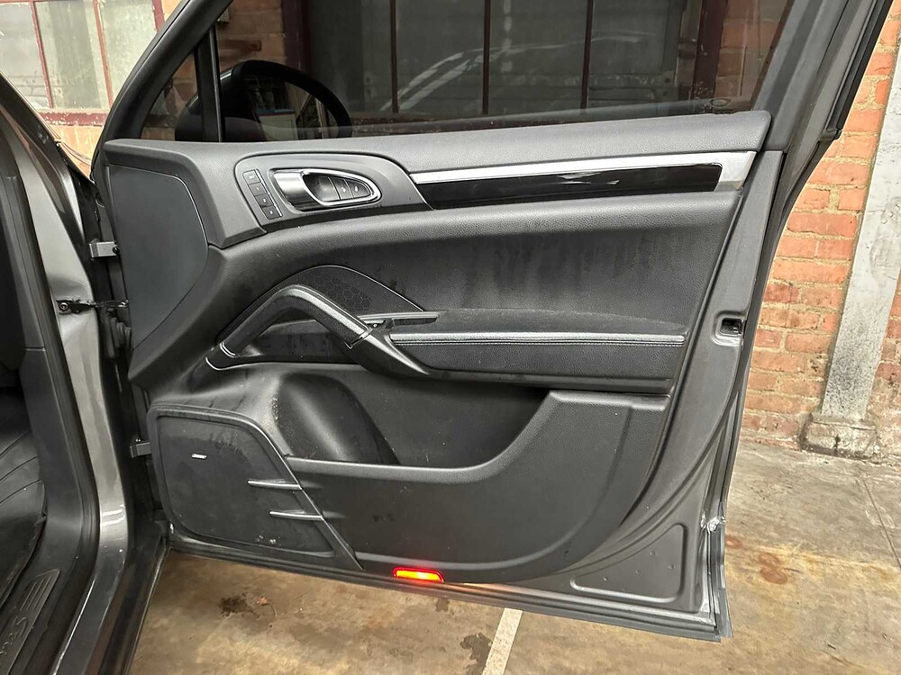 Porsche Cayenne 4.8 V8 S 405pk 2013