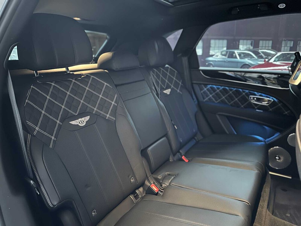 Bentley Bentayga 4.0 V8 First-Edition 550pk 2021