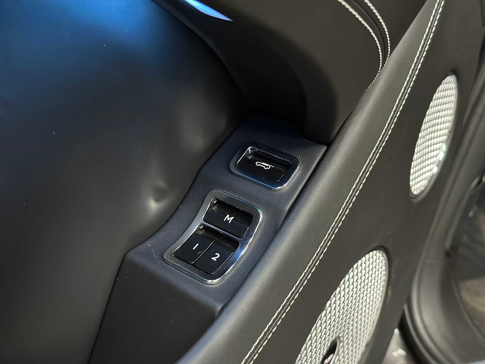 Bentley Bentayga 4.0 V8 First-Edition 550pk 2021