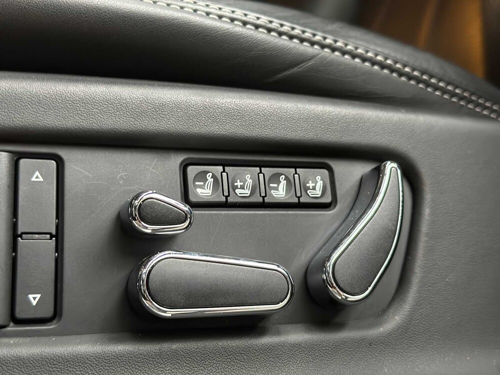 Bentley Bentayga 4.0 V8 First-Edition 550hp 2021