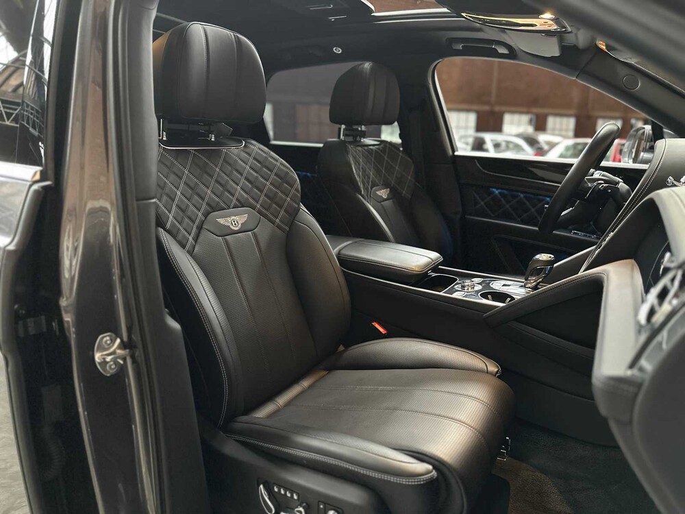 Bentley Bentayga 4.0 V8 First-Edition 550pk 2021