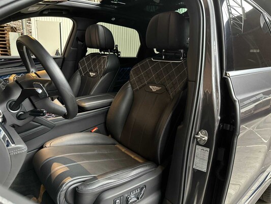 Bentley Bentayga 4.0 V8 First-Edition 550pk 2021