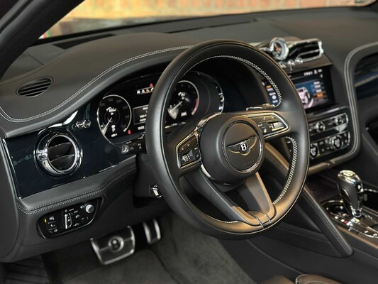 Bentley Bentayga 4.0 V8 First-Edition 550pk 2021