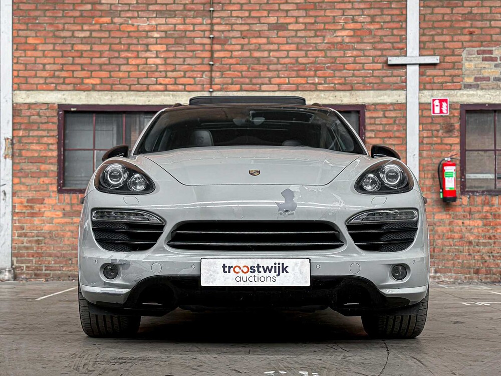 Porsche Cayenne S 4.8 V8 Sport-Chrono 400pk 2013, JP-842-T