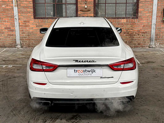 Maserati Quattroporte GT S 3.8 V8 530PK 2013