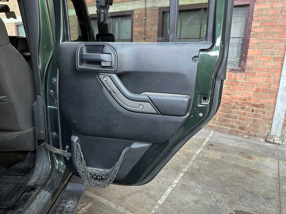 Jeep Wrangler Unlimited Sport 3.8 V6 199hp 2011