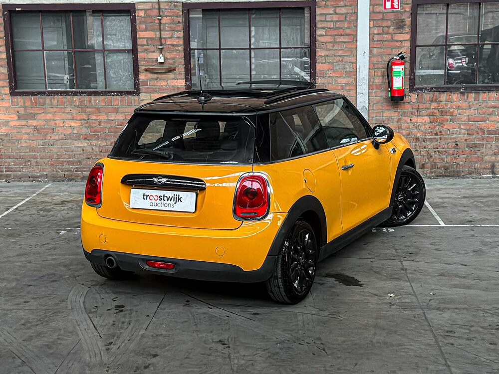 Mini Cooper Business 1.5 136pk 2016 (Origineel-NL), JF-468-B
