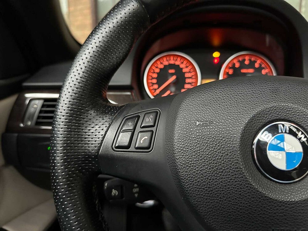 BMW 325i High Executive 217pk 2012 E93 3-serie Cabriolet, 09-TGN-9