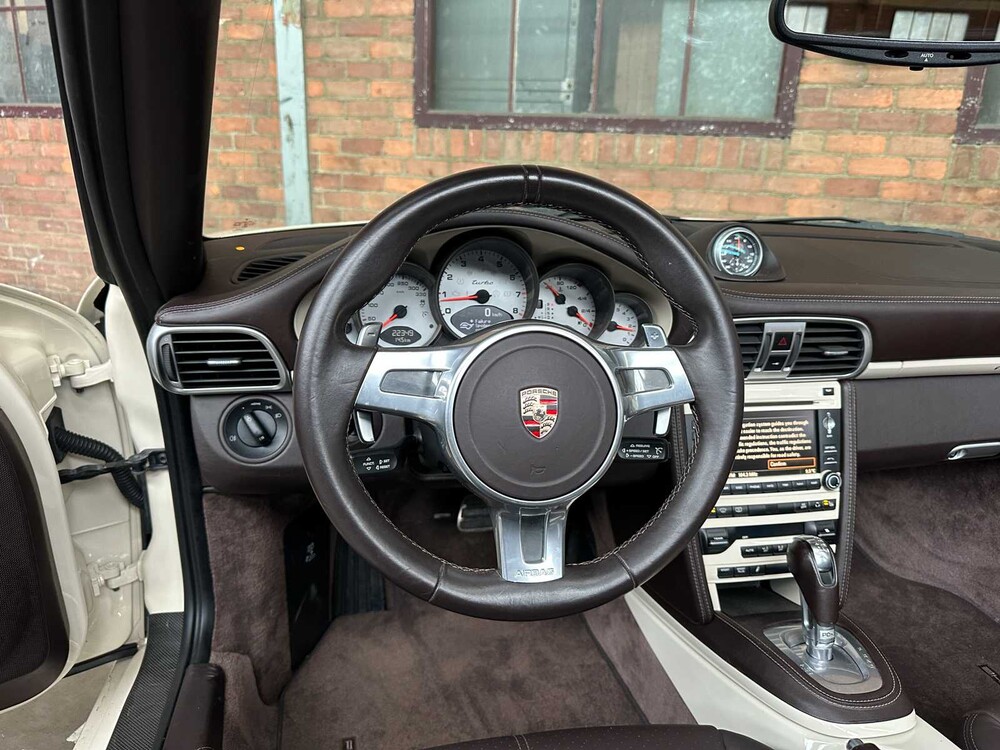 Porsche 911 Turbo Cabriolet 997.2 3.8 TT 500pk 2010 -Hardtop- Youngtimer (23.000 km) 