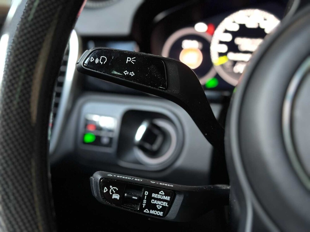 Porsche Cayenne Coupe Turbo S E-Hybrid 4.0 V8 -TECHART CARBON- 680hp 2020 (Original-NL), J-707-RT