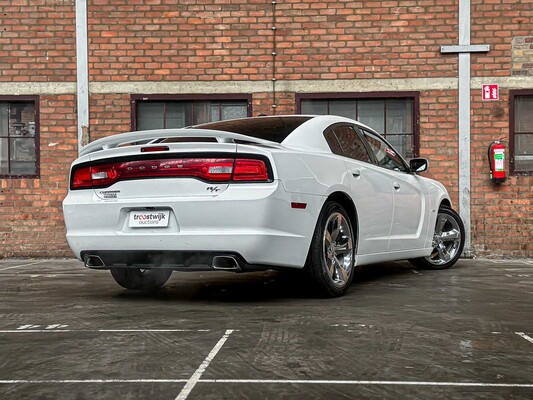 Dodge Charger RT HEMI 5.7 V8 375pk 2013