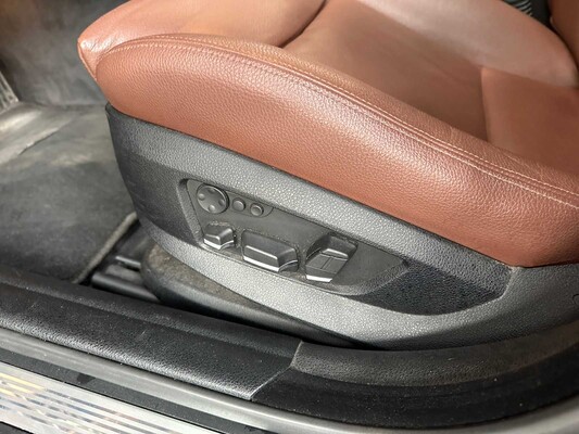 BMW 550i 4.4 V8 High Executive M-Sport F11 408pk 2011 5-serie Touring, HP-259-J