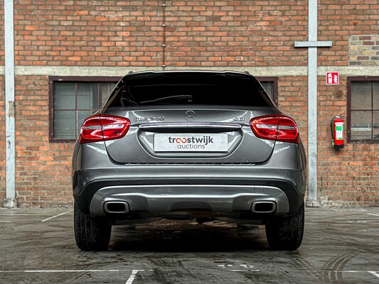 Mercedes-Benz GLA200 CDI Ambition 136pk 2015 GLA-klasse, N-761-BJ