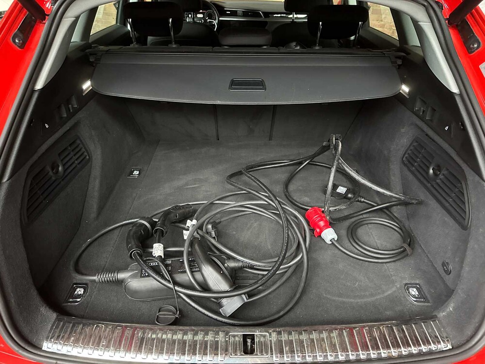 Audi e-tron 50 Quattro Edition 71 kWh 313pk 2020 (Origineel-NL), J-388-LL